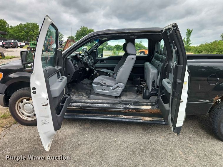 image for item FN5697 2013 Ford F150 Ext. Cab pickup truck
