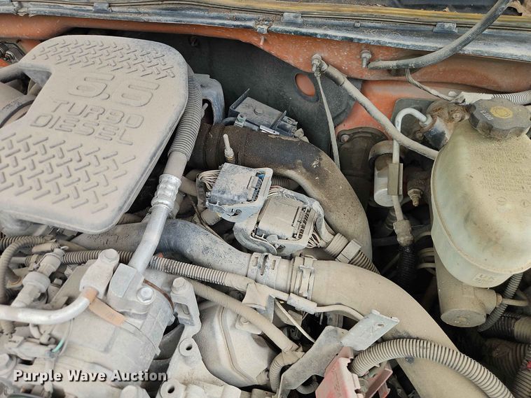 image for item FN5698 2004 Chevrolet Silverado 2500 HD pickup truck