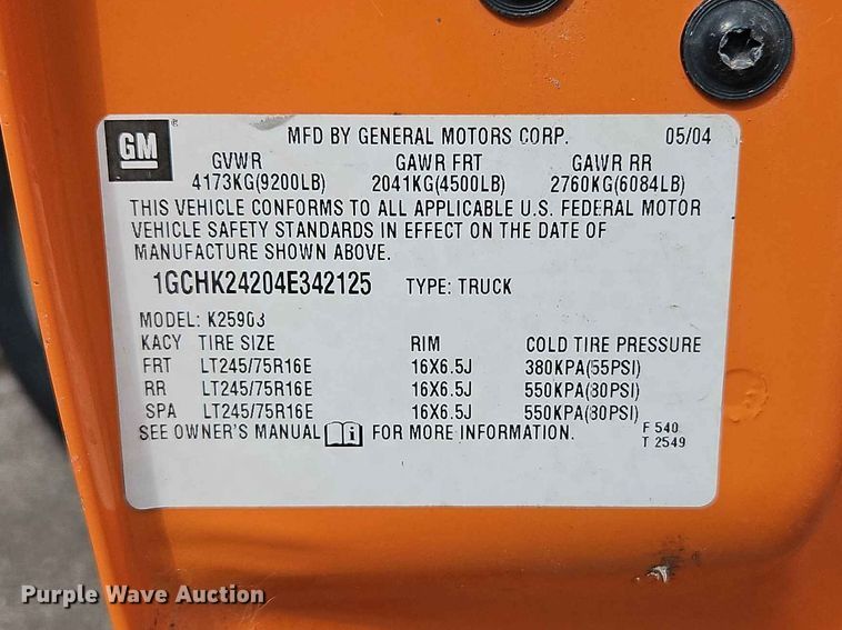 image for item FN5698 2004 Chevrolet Silverado 2500 HD pickup truck