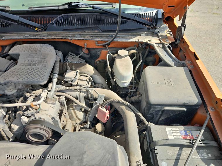 image for item FN5700 2004 Chevrolet Silverado 2500HD pickup truck