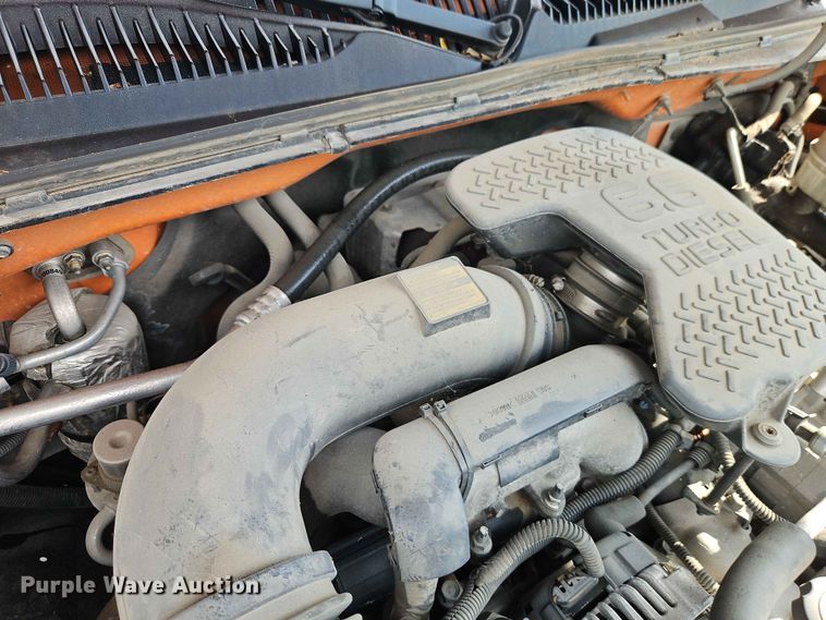 image for item FN5700 2004 Chevrolet Silverado 2500HD pickup truck