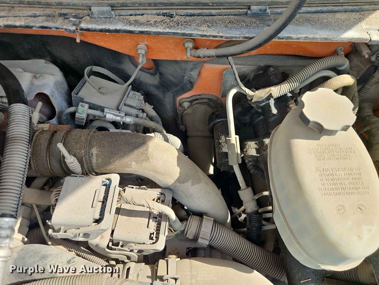 image for item FN5700 2004 Chevrolet Silverado 2500HD pickup truck
