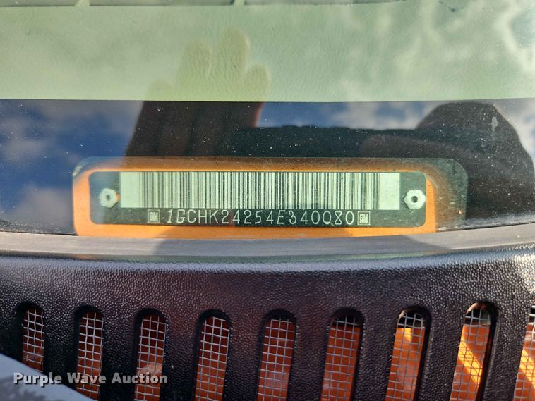 image for item FN5700 2004 Chevrolet Silverado 2500HD pickup truck