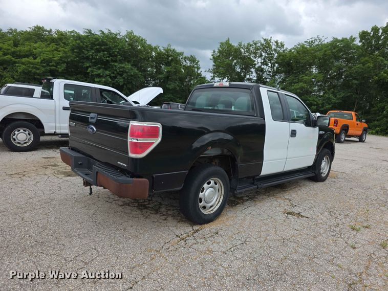 image for item FN5702 2013 Ford F150 XL Ext. Cab pickup truck