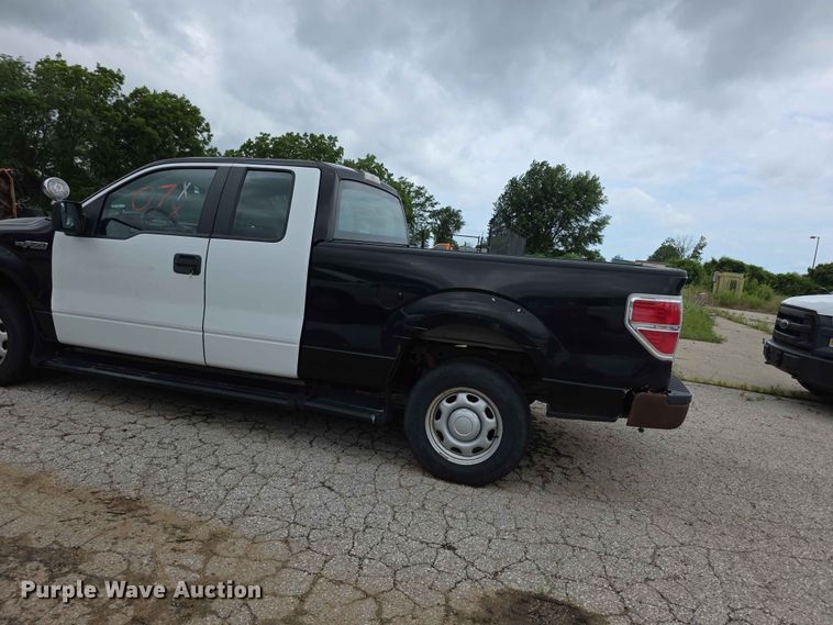 image for item FN5702 2013 Ford F150 XL Ext. Cab pickup truck