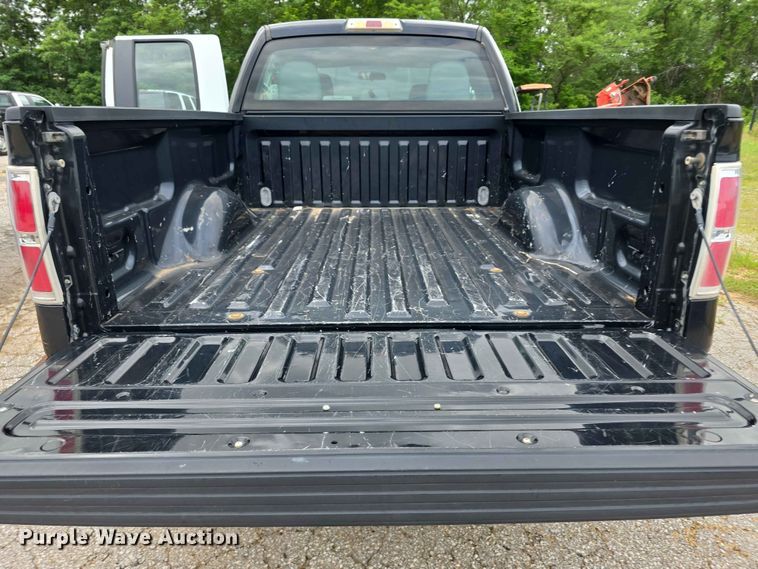 image for item FN5702 2013 Ford F150 XL Ext. Cab pickup truck