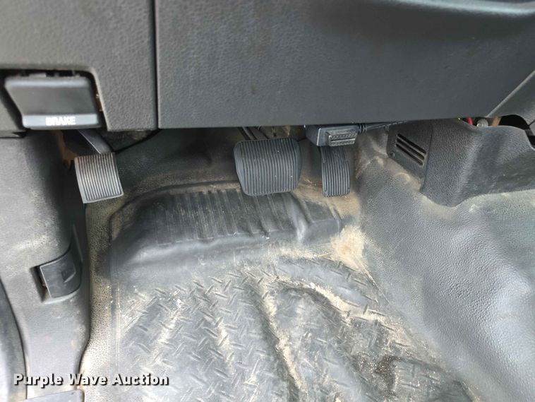 image for item FN5702 2013 Ford F150 XL Ext. Cab pickup truck