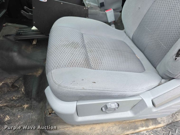 image for item FN5702 2013 Ford F150 XL Ext. Cab pickup truck
