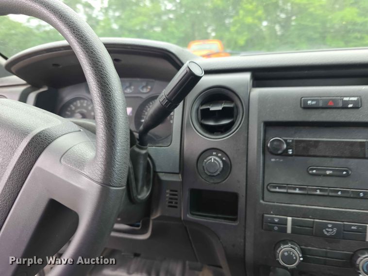 image for item FN5702 2013 Ford F150 XL Ext. Cab pickup truck