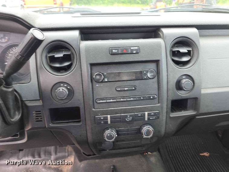 image for item FN5702 2013 Ford F150 XL Ext. Cab pickup truck