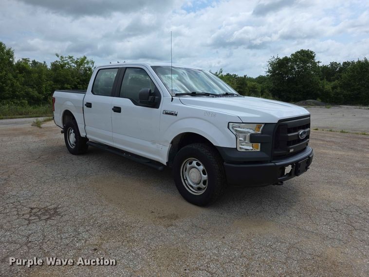 image for item FN5704 2016 Ford F150 XL Crew Cab pickup truck
