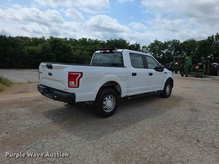 image for item FN5704 2016 Ford F150 XL Crew Cab pickup truck