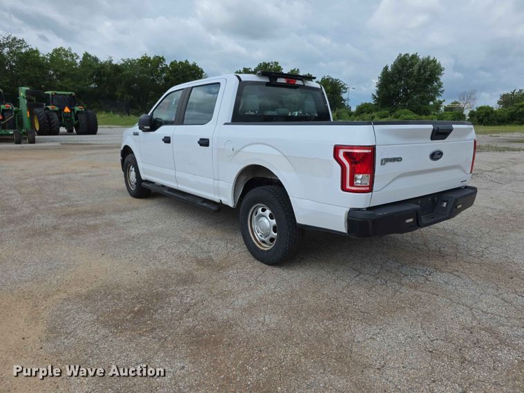 image for item FN5704 2016 Ford F150 XL Crew Cab pickup truck