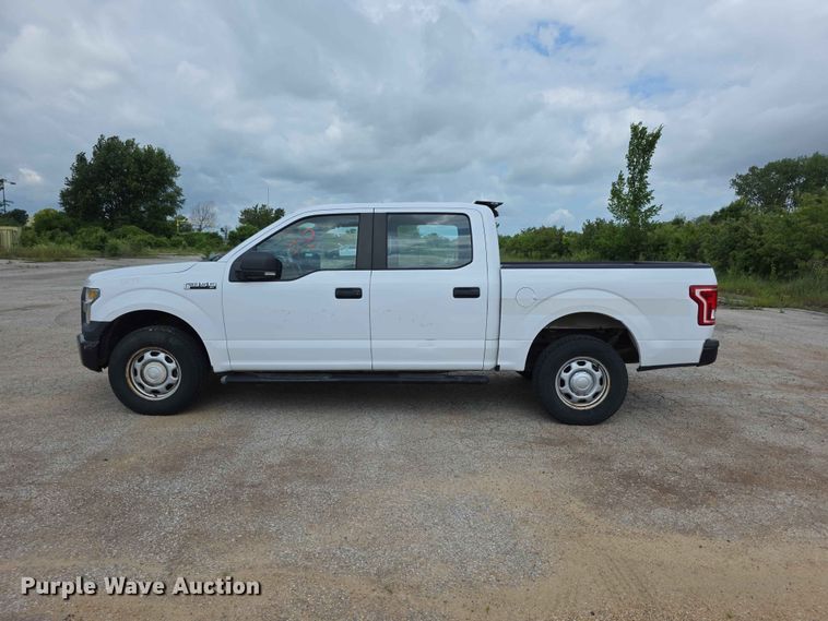 image for item FN5704 2016 Ford F150 XL Crew Cab pickup truck