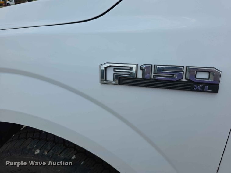 image for item FN5704 2016 Ford F150 XL Crew Cab pickup truck