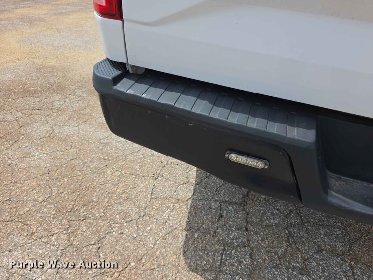 image for item FN5704 2016 Ford F150 XL Crew Cab pickup truck