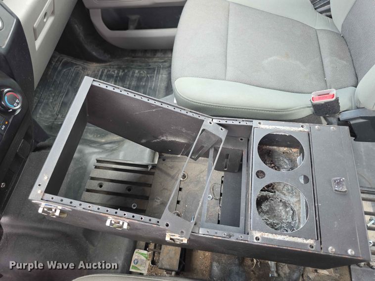 image for item FN5704 2016 Ford F150 XL Crew Cab pickup truck