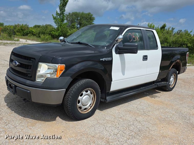 image for item FN5706 2013 Ford F150 XL Ext. Cab pickup truck