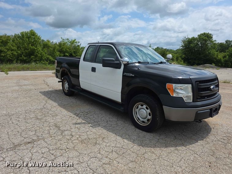 image for item FN5706 2013 Ford F150 XL Ext. Cab pickup truck