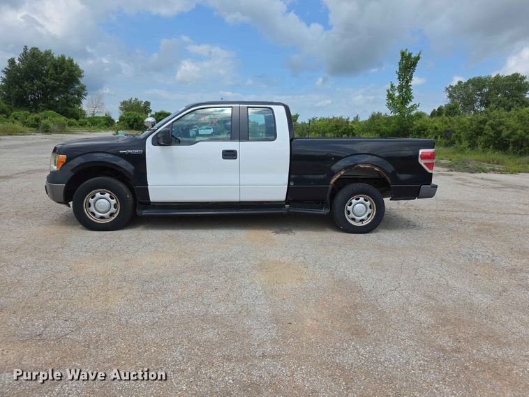 image for item FN5706 2013 Ford F150 XL Ext. Cab pickup truck