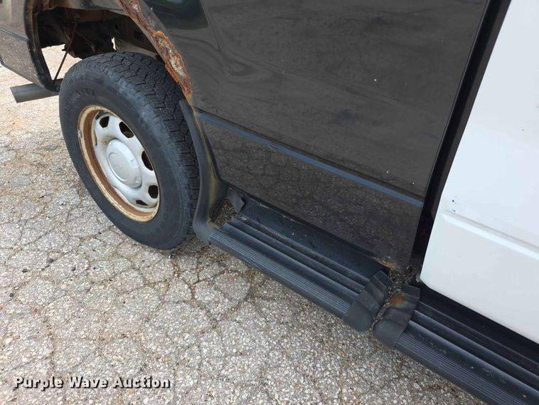 image for item FN5706 2013 Ford F150 XL Ext. Cab pickup truck