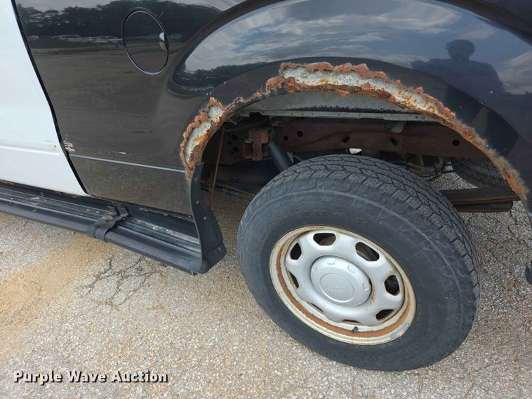 image for item FN5706 2013 Ford F150 XL Ext. Cab pickup truck