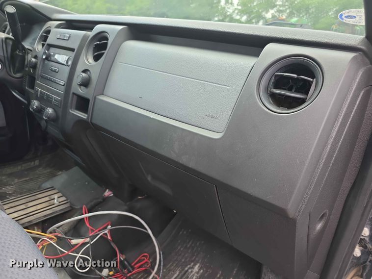 image for item FN5706 2013 Ford F150 XL Ext. Cab pickup truck