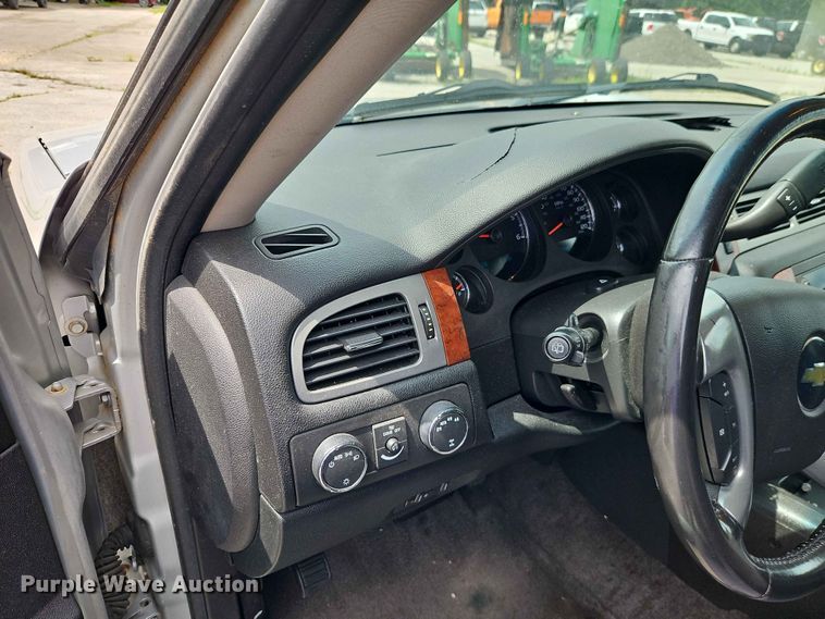 image for item FN5711 2011 Chevrolet Tahoe SUV