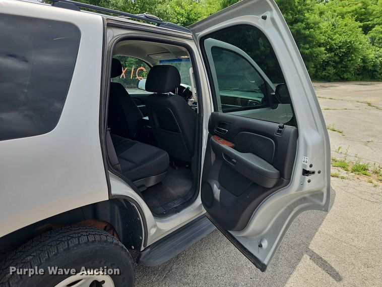 image for item FN5711 2011 Chevrolet Tahoe SUV