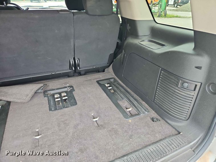 image for item FN5711 2011 Chevrolet Tahoe SUV