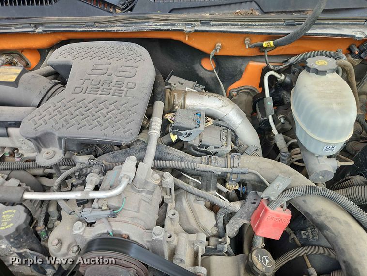 image for item FN5712 2004 Chevrolet Silverado 2500HD pickup truck