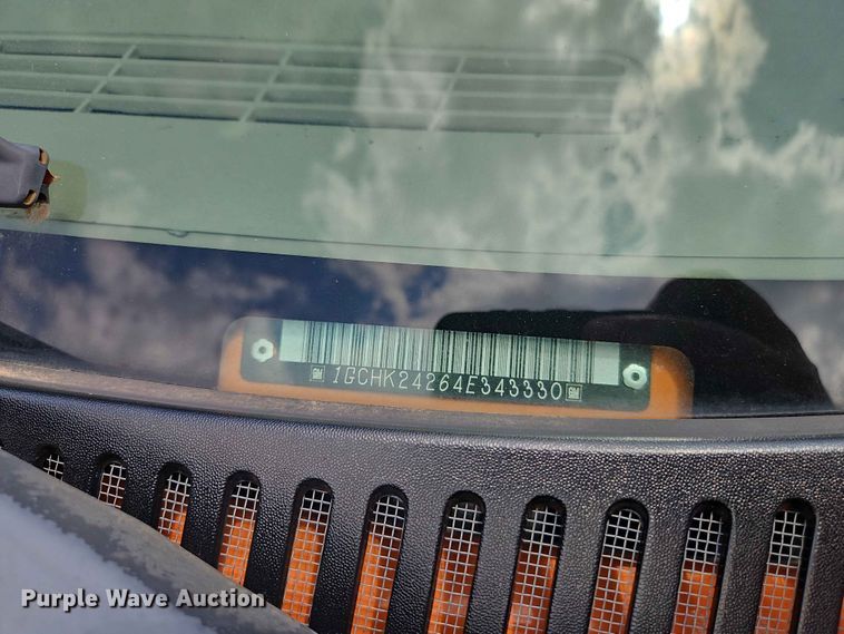image for item FN5712 2004 Chevrolet Silverado 2500HD pickup truck