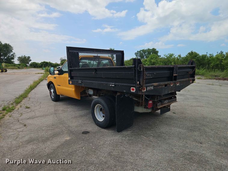 image for item FN5716 2003 Ford F350 Super Duty XL dump flatbed pickup truck