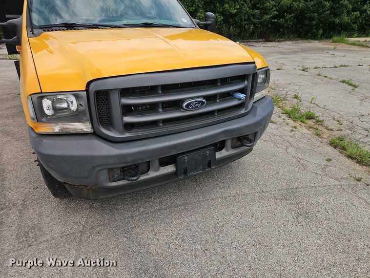 image for item FN5716 2003 Ford F350 Super Duty XL dump flatbed pickup truck