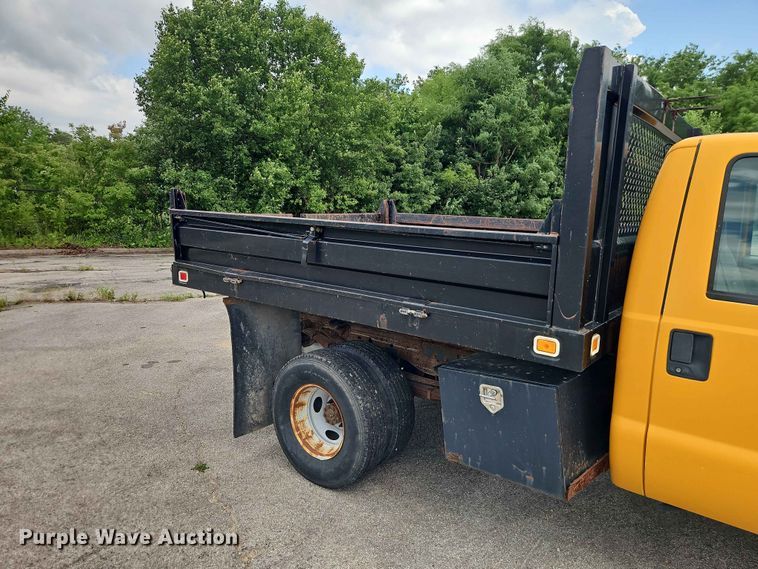 image for item FN5716 2003 Ford F350 Super Duty XL dump flatbed pickup truck
