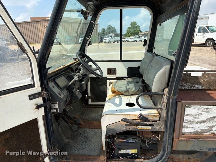 image for item NA9497 Cushman Haulster utility vehicle