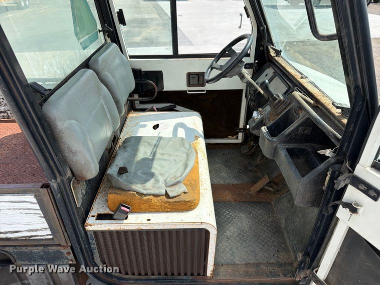 image for item NA9497 Cushman Haulster utility vehicle