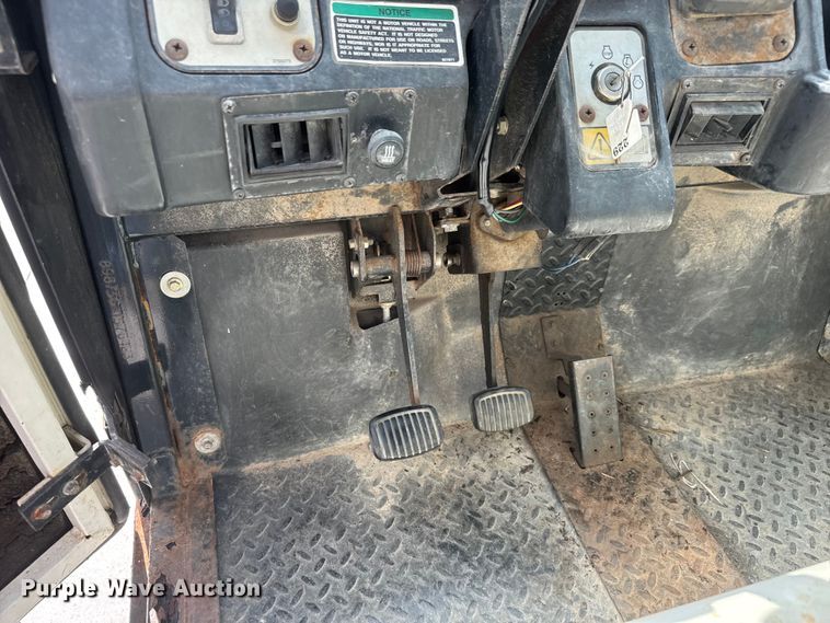 image for item NA9498 Cushman Haulster utility vehicle