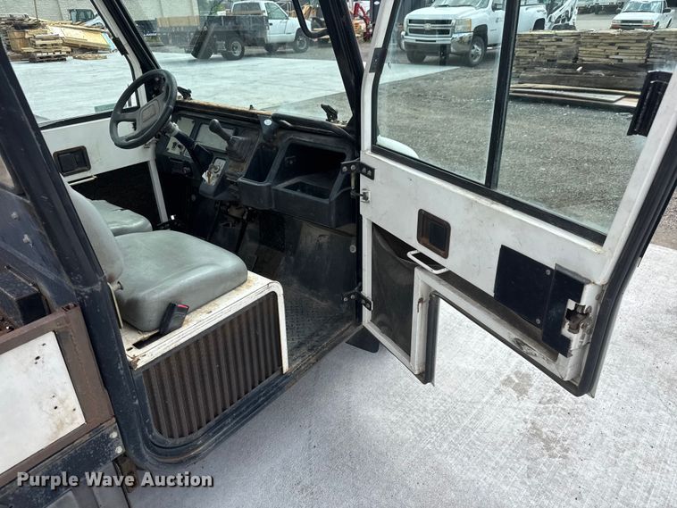 image for item NA9498 Cushman Haulster utility vehicle
