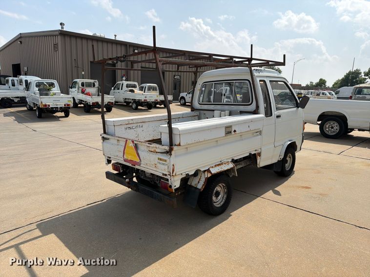 image for item NA9499 1993 Daihatsu Hijet mini truck