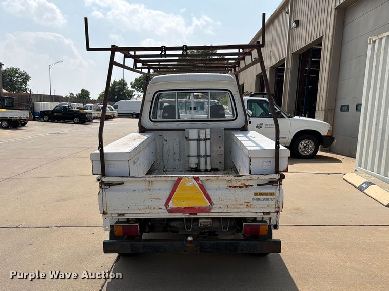 image for item NA9499 1993 Daihatsu Hijet mini truck