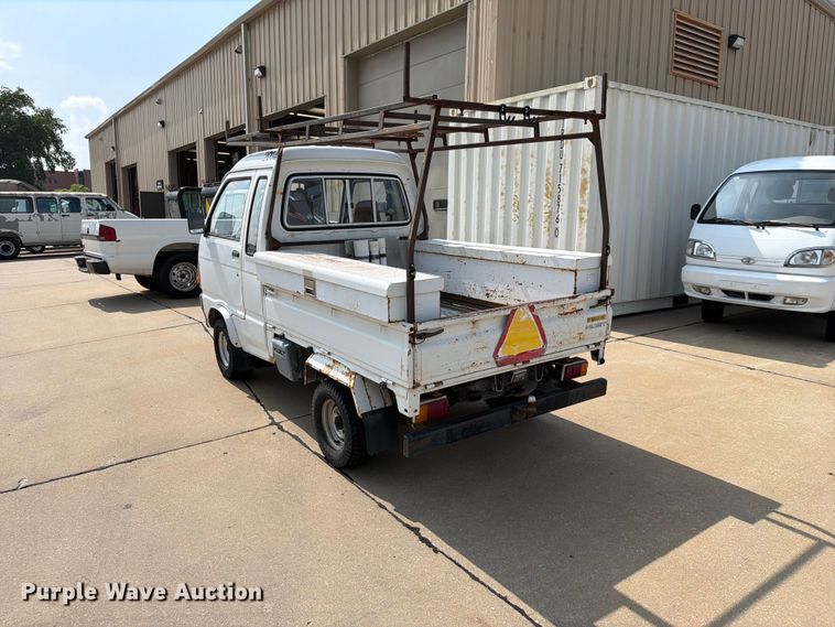 image for item NA9499 1993 Daihatsu Hijet mini truck