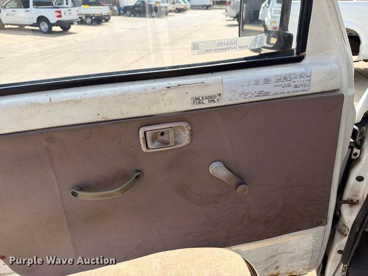 image for item NA9499 1993 Daihatsu Hijet mini truck