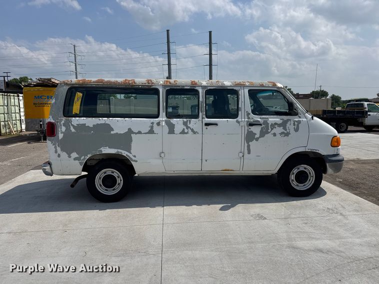 image for item NA9500 2002 Dodge Ram Wagon B2500 van