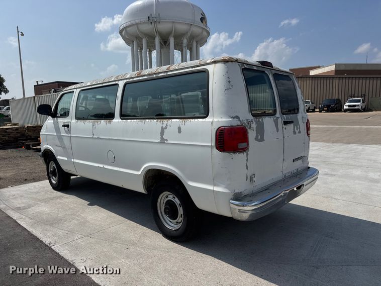 image for item NA9500 2002 Dodge Ram Wagon B2500 van