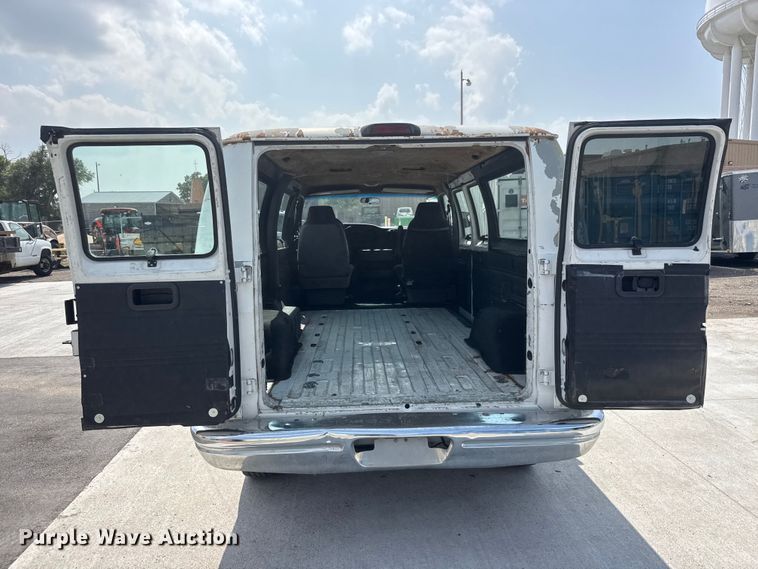 image for item NA9500 2002 Dodge Ram Wagon B2500 van