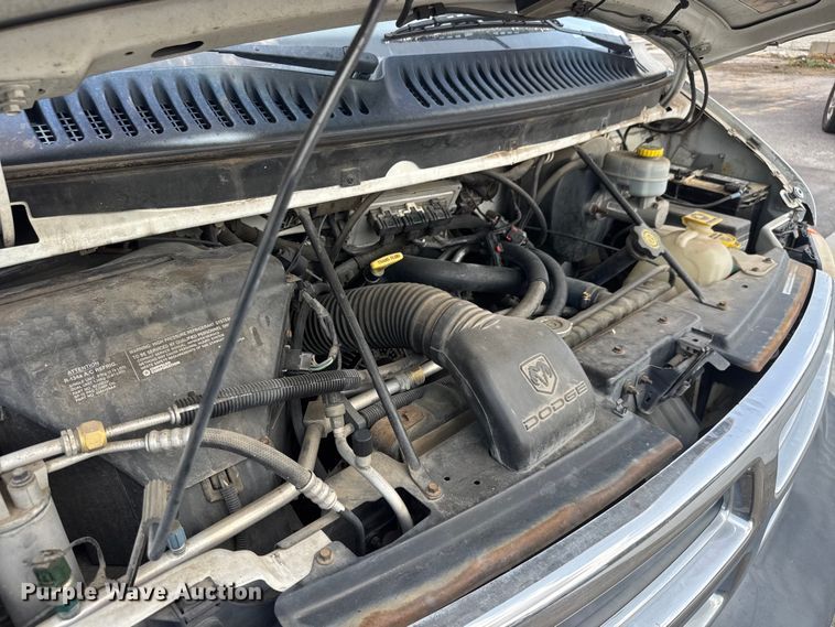 image for item NA9500 2002 Dodge Ram Wagon B2500 van
