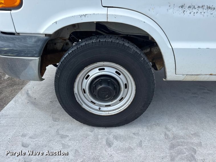 image for item NA9500 2002 Dodge Ram Wagon B2500 van