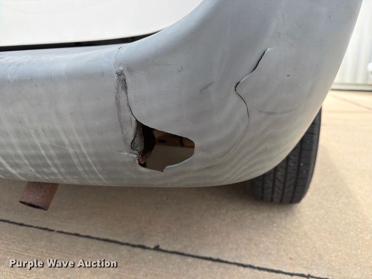 image for item NA9501 2006 Dodge Caravan van