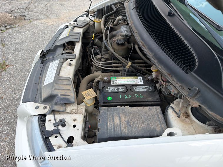 image for item NA9501 2006 Dodge Caravan van
